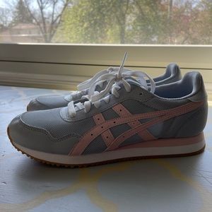 ASICS tiger runner